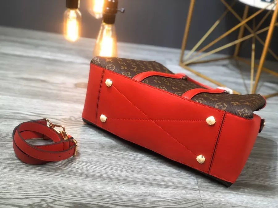 LOUIS VUITTON 35×24×15CM OPEN HANDBAG SOUFFLOT