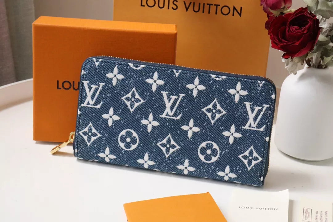LOUIS VUITTON ZIPPY COIN PURSE & SARAH WALLET