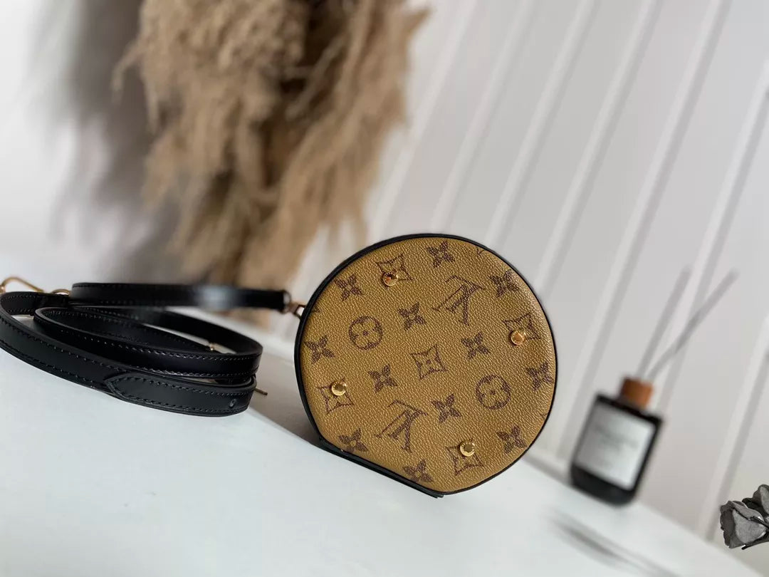 LOUIS VUITTON 15.0X 17.0X 15.0 CM CANNES LV HAND BAGS