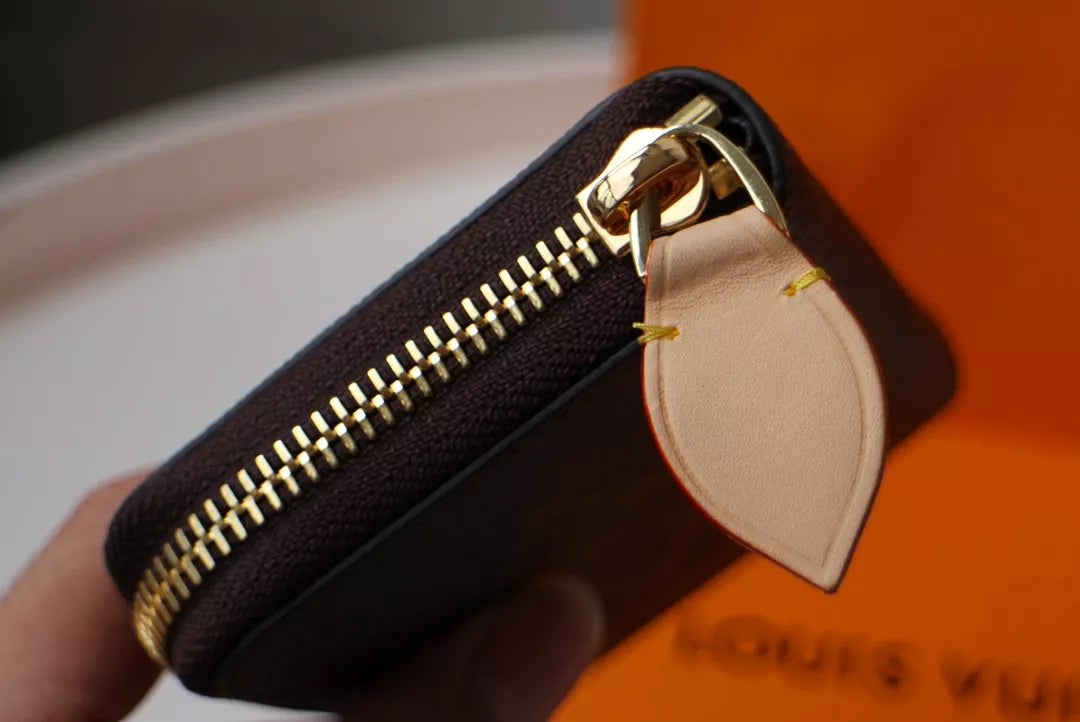 LOUIS VUITTON 11.0 x 8.5 x 2.0CM WALLET BAG
