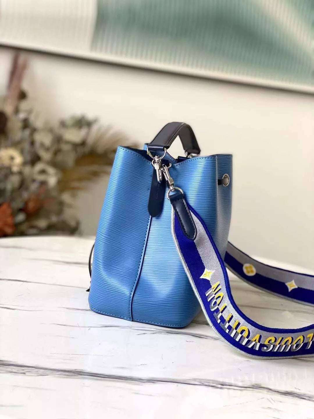 LOUIS VUITTON NÉONOÉ BB BAG