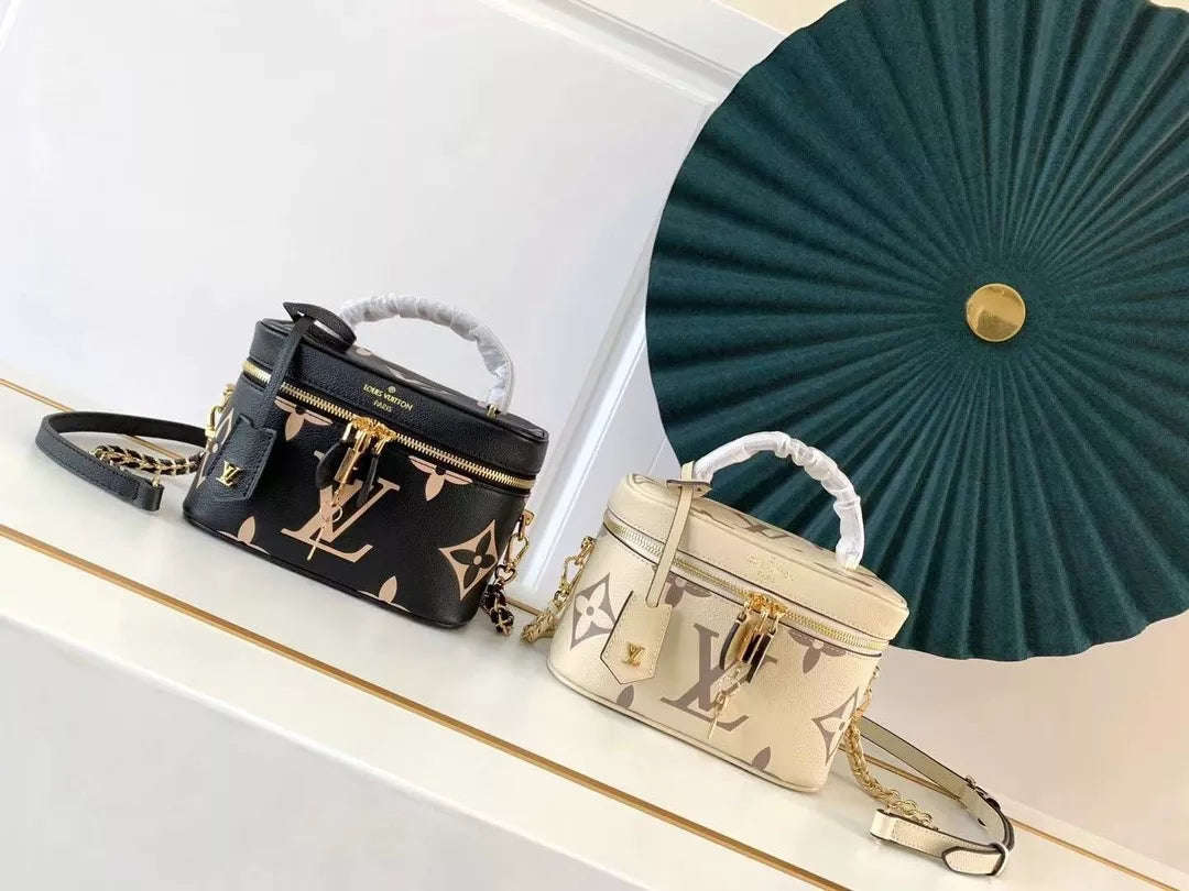 LOUIS VUITTON 19 X 13 X 11CM MONOGRAM NICE VANITY