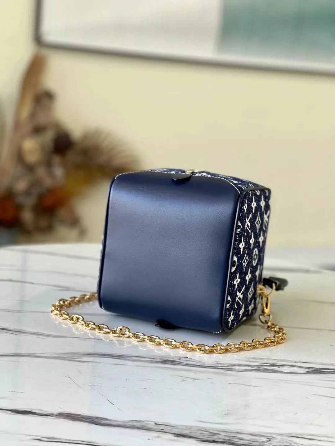 LOUIS VUITTON 16*16*16CM DICE BAG SQUARE HANDBAG, LOGO DENIM