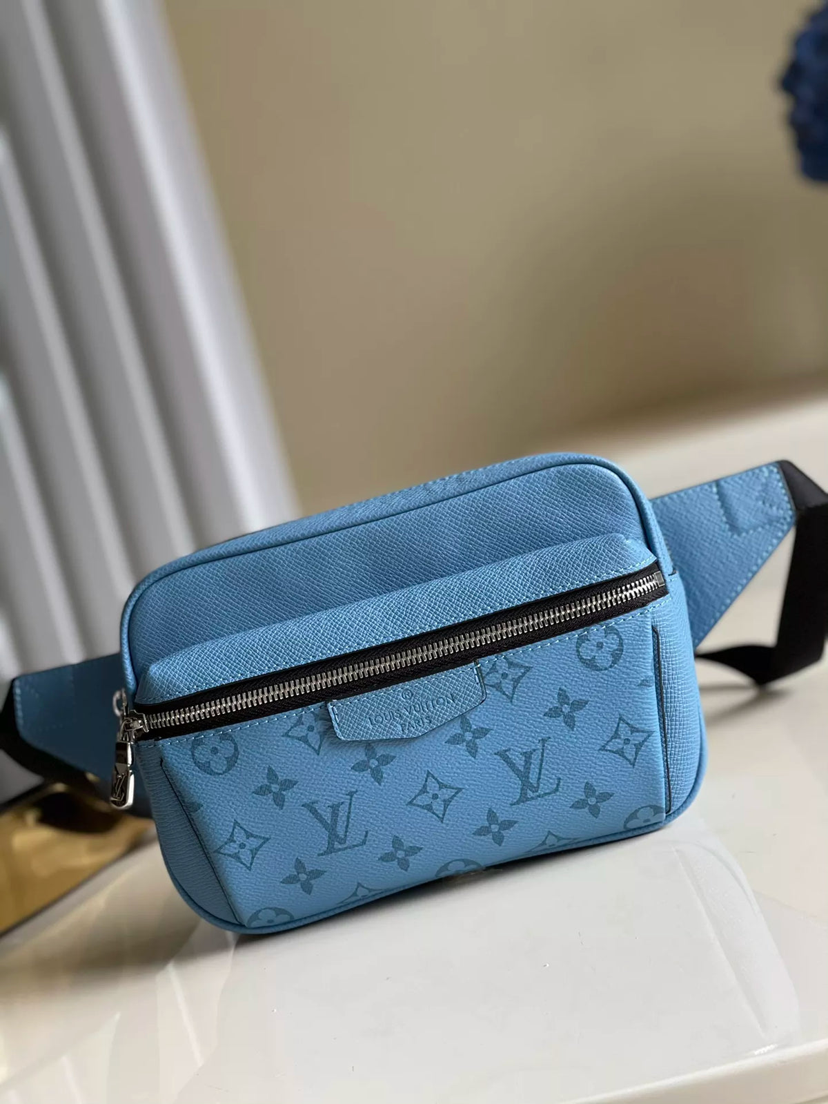LOUIS VUITTON  29.5X20X10.5CM/21×17×5CM OUTDOOR MONOGRAM TAÏGA