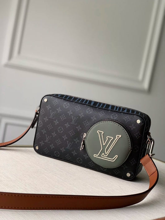 LOUIS VUITTON 22X14X5.5CM BAG
