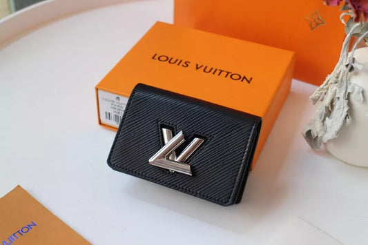 LOUIS VUITTON 10.5 x 7.0 x 3.0 CM MULTICARTES BAG
