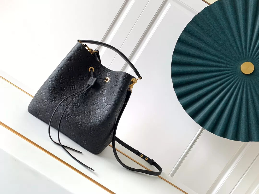 LOUIS VUITTON MONOGRAM APRICOT 29X29X17.5CM 6 COLORS