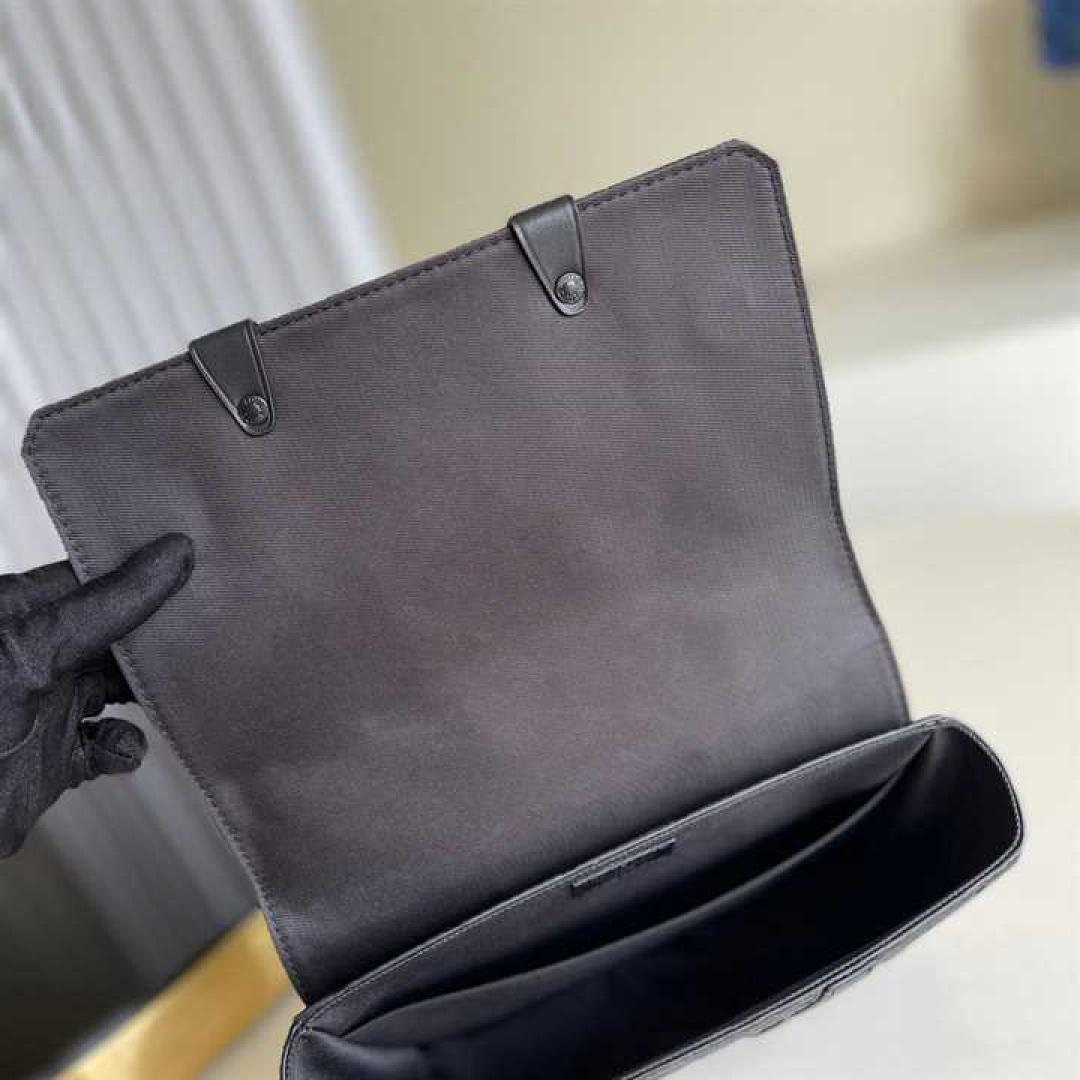 LOUIS VUITTON TRUNK MESSENGER BAG TAURILLON MONOGRAM LEATHER