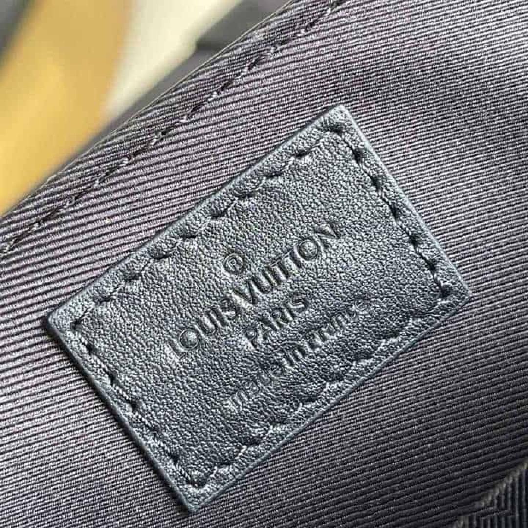 LOUIS VUITTON TRUNK MESSENGER BAG TAURILLON MONOGRAM LEATHER