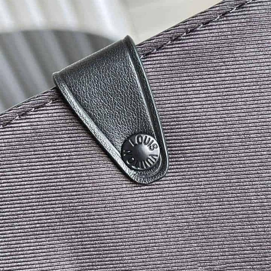 LOUIS VUITTON TRUNK MESSENGER BAG TAURILLON MONOGRAM LEATHER