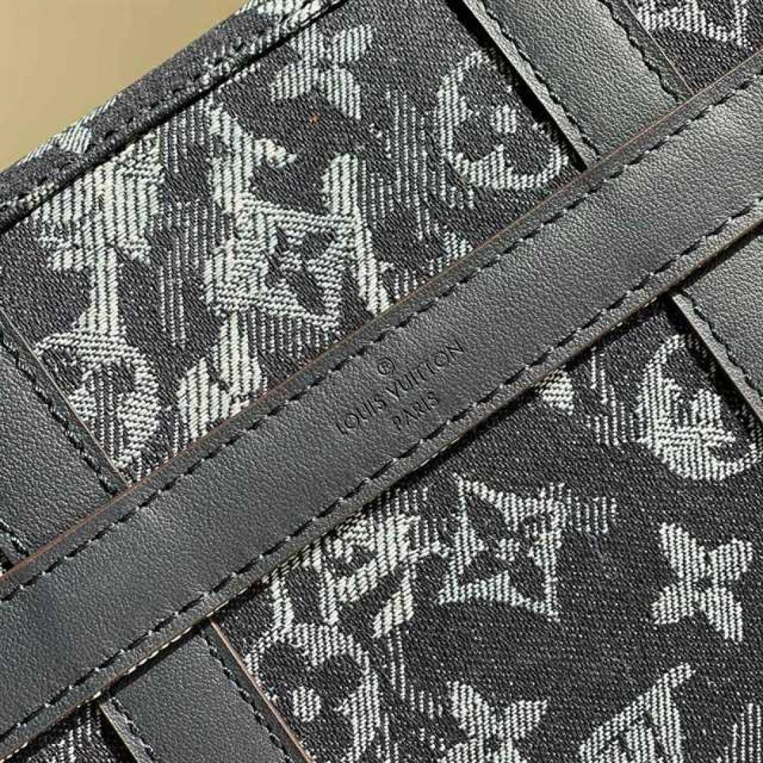 LOUIS VUITTON TRUNK MESSENGER MONOGRAM CANVAS