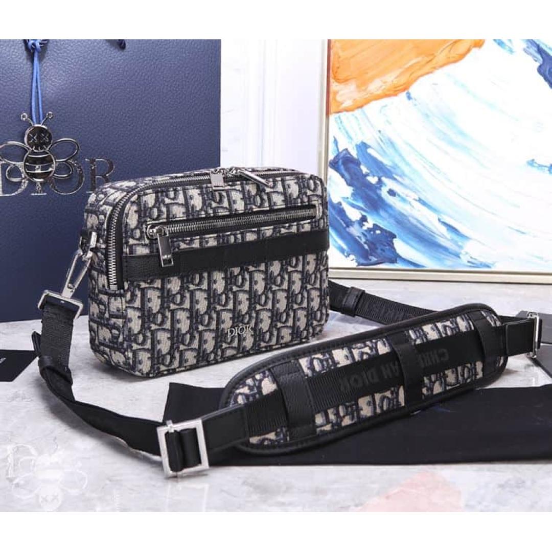 SAFARI MESSENGER BAG BEIGE AND BLACK DIOR OBLIQUE JACQUARD
