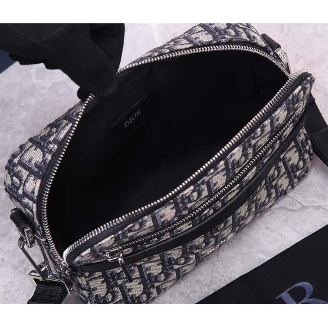 SAFARI MESSENGER BAG BEIGE AND BLACK DIOR OBLIQUE JACQUARD