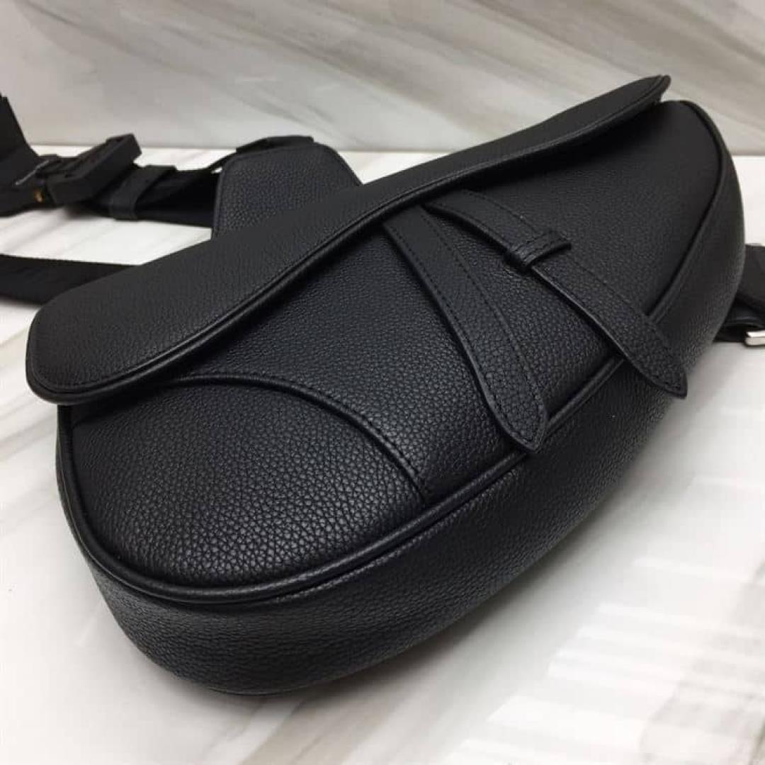 SADDLE BAG BLACK GRAINED CALFSKIN