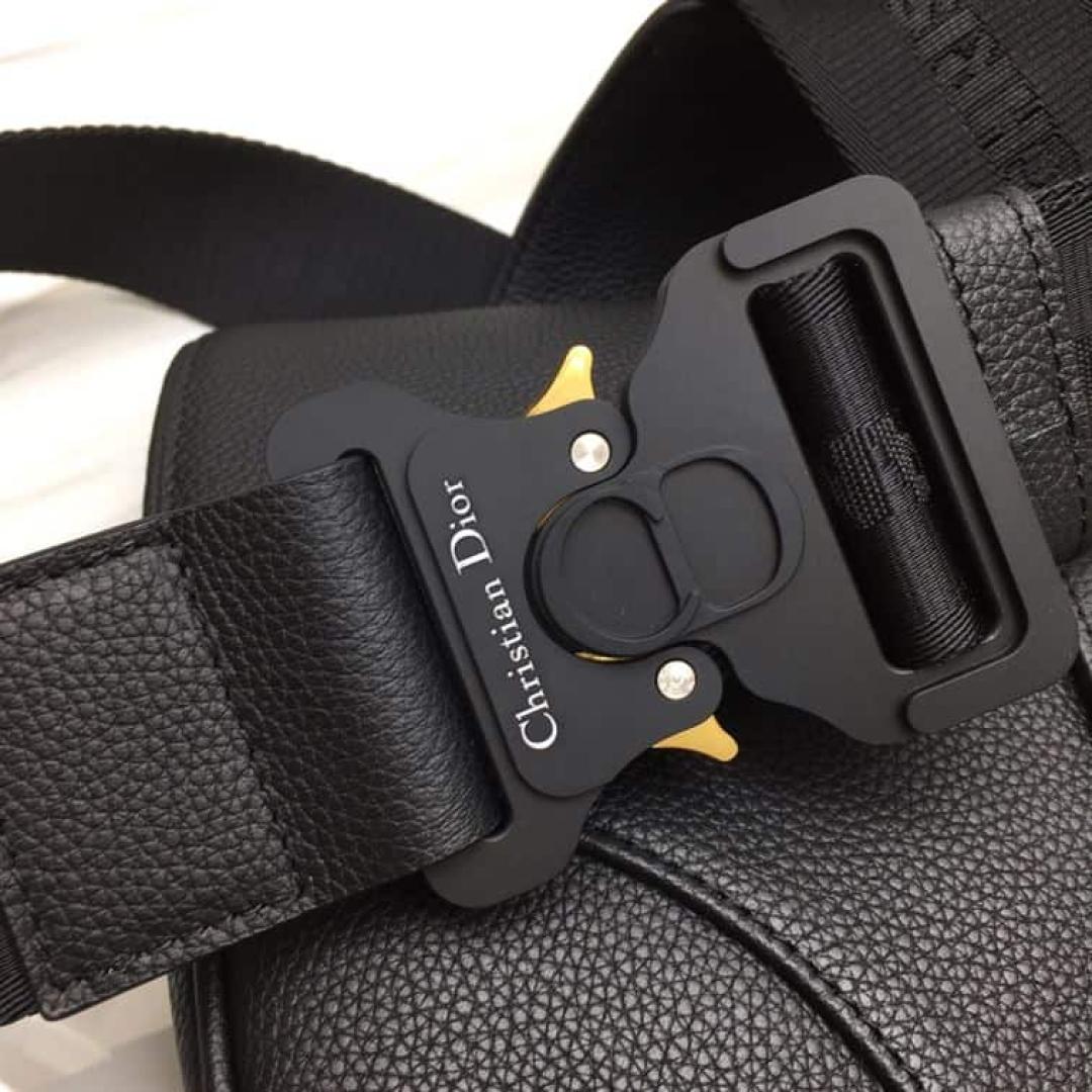 SADDLE BAG BLACK GRAINED CALFSKIN