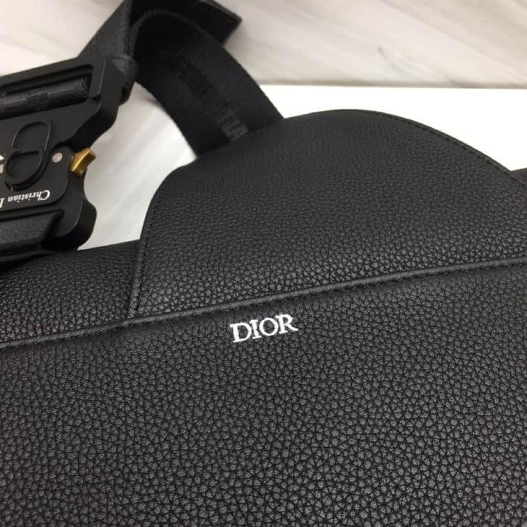 SADDLE BAG BLACK GRAINED CALFSKIN