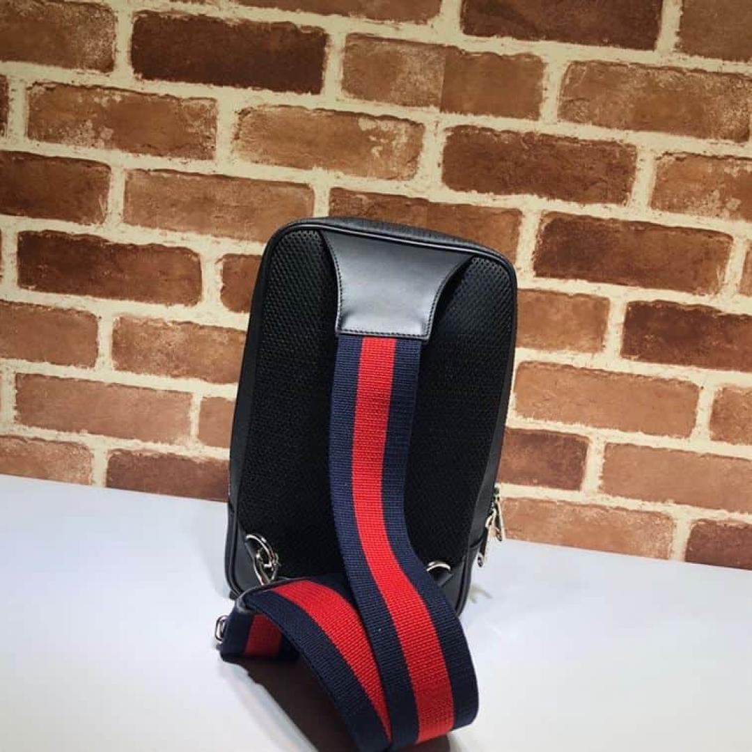 GUCCI ALL OVER PRINT MESSENGER BAG BLACK
