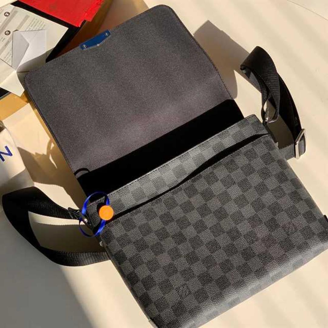 LOUIS VUITTON DISTRICT PM DAMIER GRAPHITE CANVAS