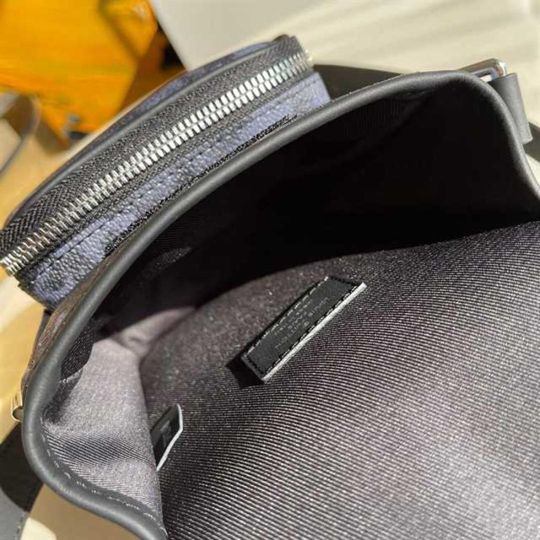 LOUIS VUITTON NANO AMAZON MESSENGER