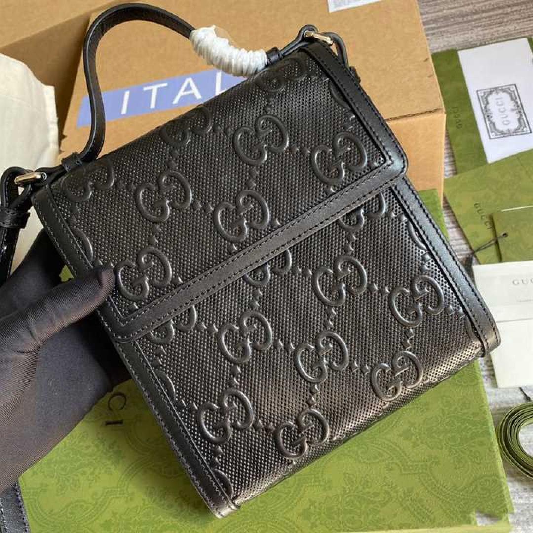 GUCCI GG EMBOSSED MESSENGER BAG BLACK GG EMBOSSED LEATHER COTTON LINEN LINING