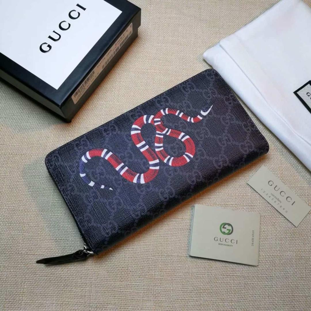 GUCCI WALLET KINGSNAKE PRINT GG SUPREME ZIP