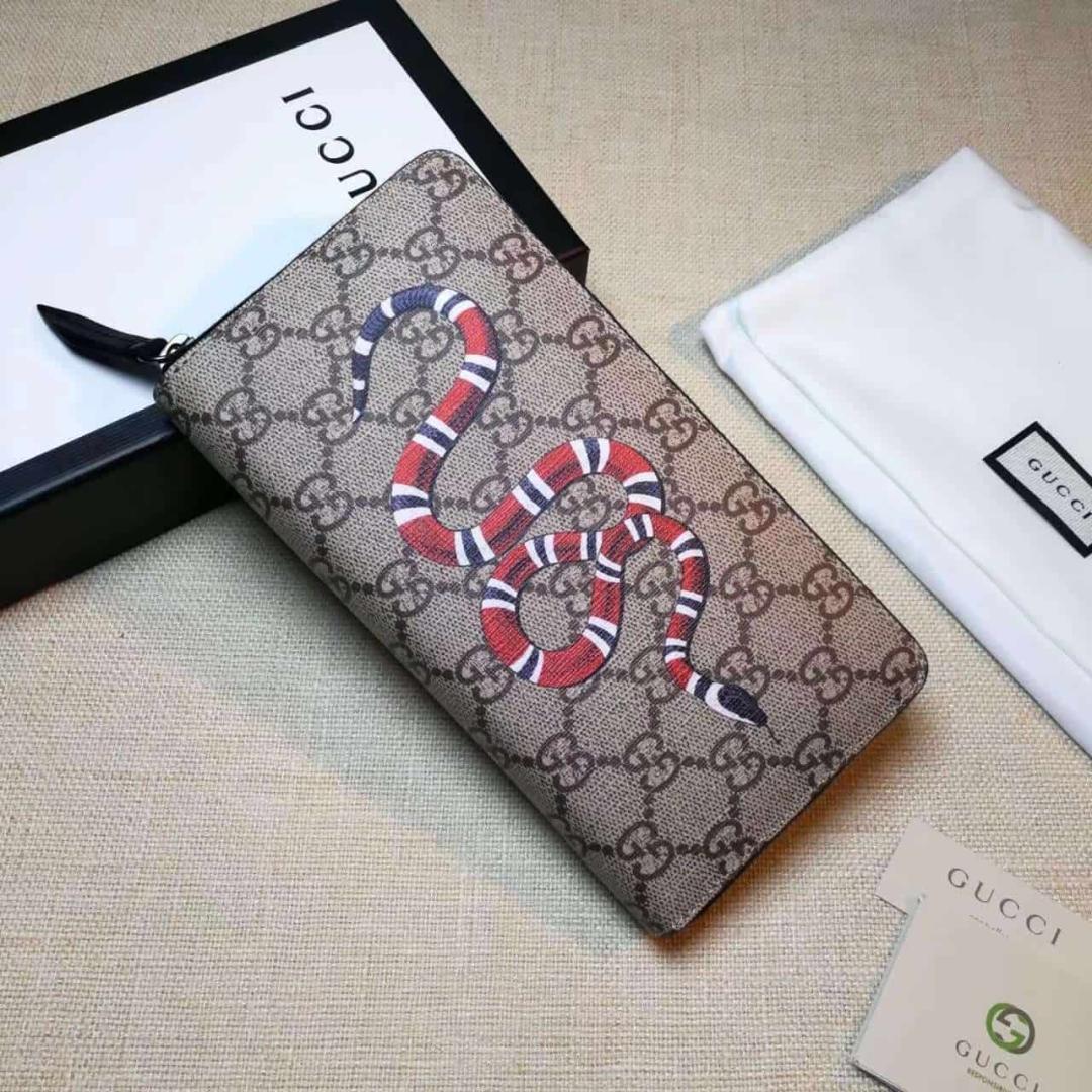 GUCCI WALLET KINGSNAKE PRINT GG SUPREME ZIP