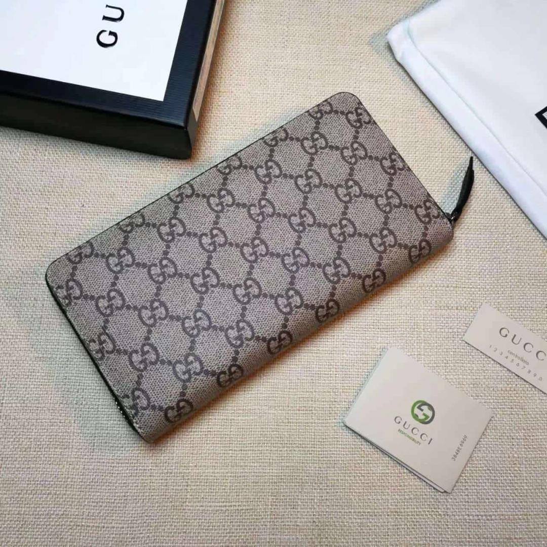 GUCCI WALLET KINGSNAKE PRINT GG SUPREME ZIP