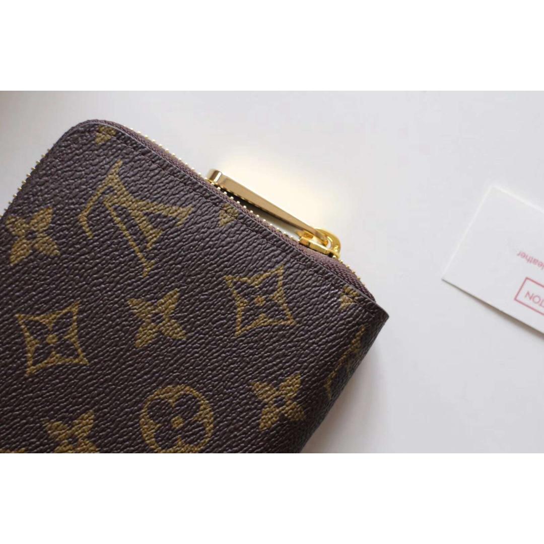 LV ZIPPY VERTICAL