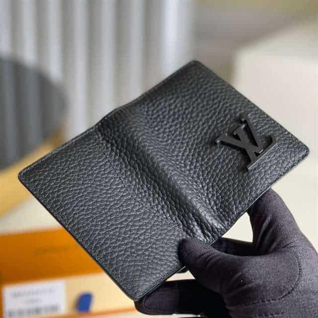 M69979 LOUIS VUITTON AEROGRAMPOCKET ORGANIZER