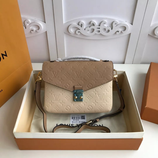 LOUIS VUITTON 25.0 X 19.0 X 7.0 POCHETTE MÉTIS MONOGRAMME EMPREINTE