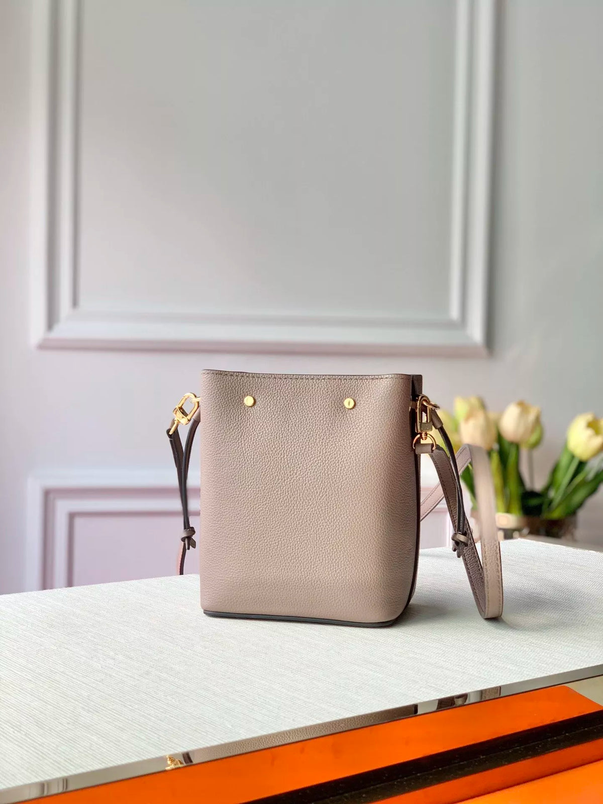 LOUIS VUITTON 13.5 X 16.0 X 10.0CM NANO LOCKME BUCKET BAG