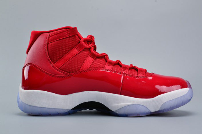 AIR JORDAN 11 RETRO“GYM RED”