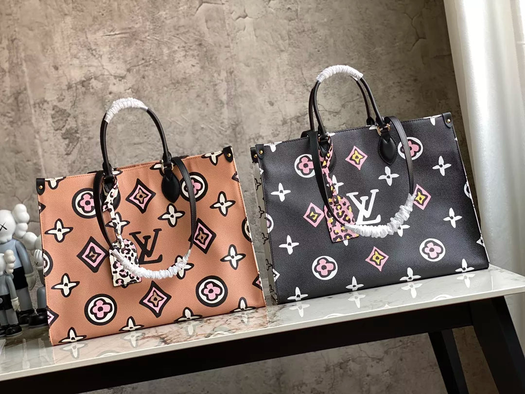 LOUIS VUITTON ONTHEGO MONOGRAM WILD AT HEART 41.0 X 34.0 X 19.0 CM 2COLORS