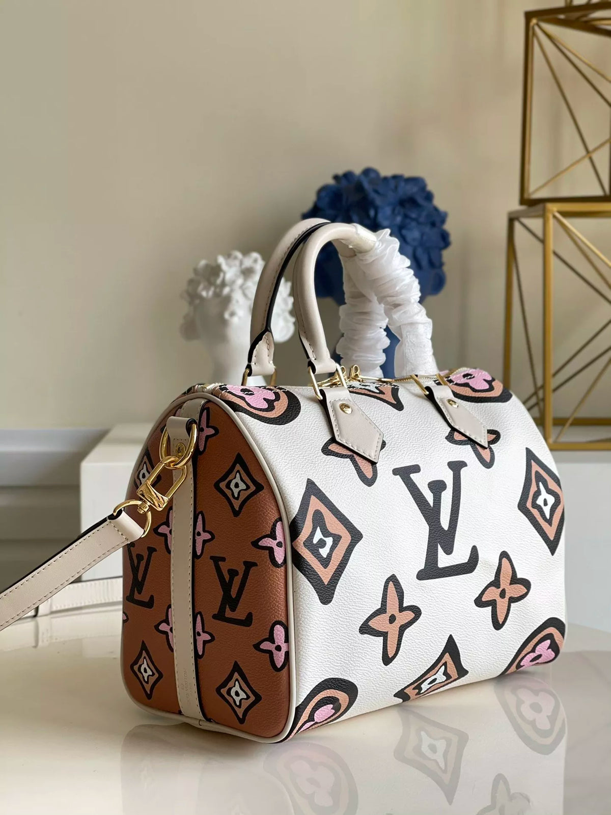 LOUIS VUITTON SPEEDY BANDOULIÈRE 25 WILD AT HEART MONOGRAM 25 X 19 X 15CM