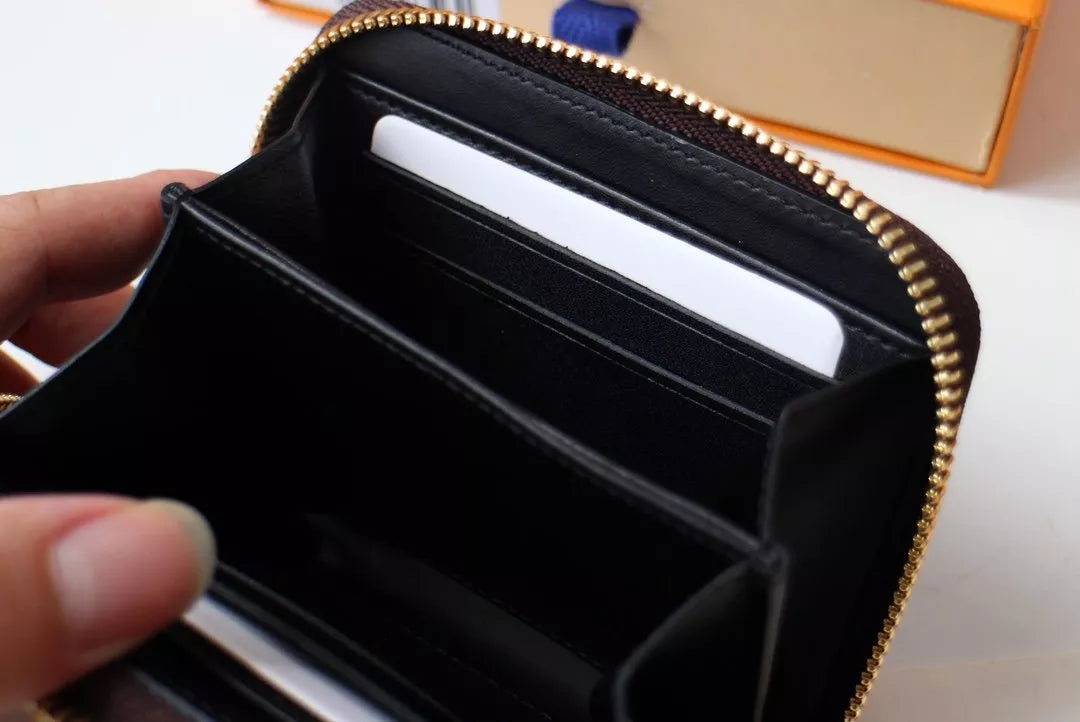 LOUIS VUITTON 11.0 x 8.5 x 2.0CM WALLET BAG