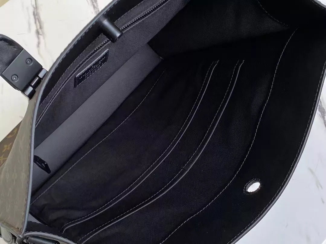 LOUIS VUITTON 36 X 36 X 9 CM SAC PLAT LV HAND BAGS