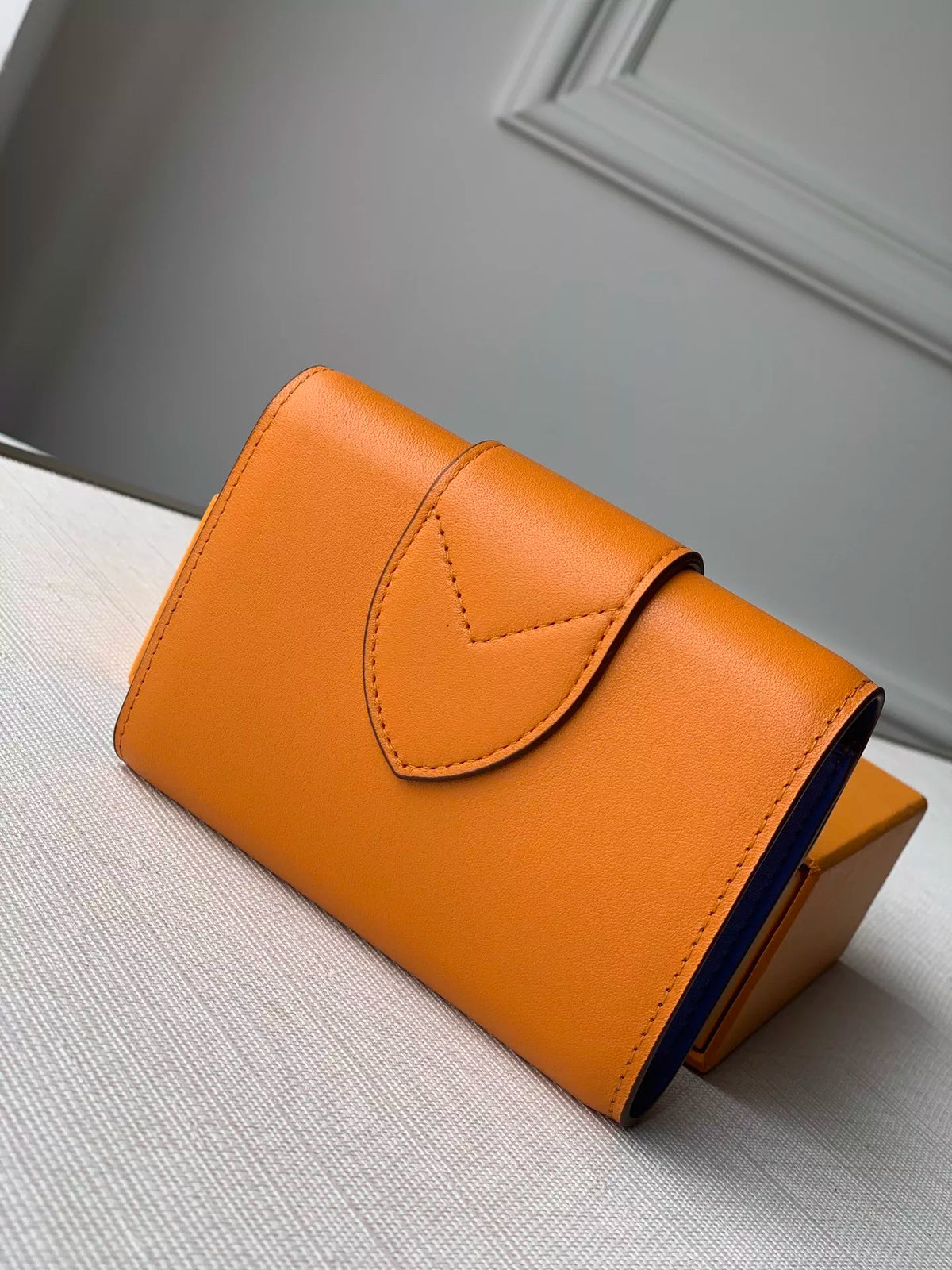 LOUIS VUITTON 12.0 X 9.0 X 2.5 CM PONT 9 BAG