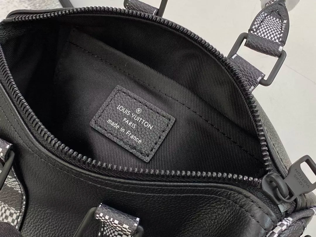 LOUIS VUITTON 20*10*5CM KEEPALL NANO ZOOOOM WITH FRIEND