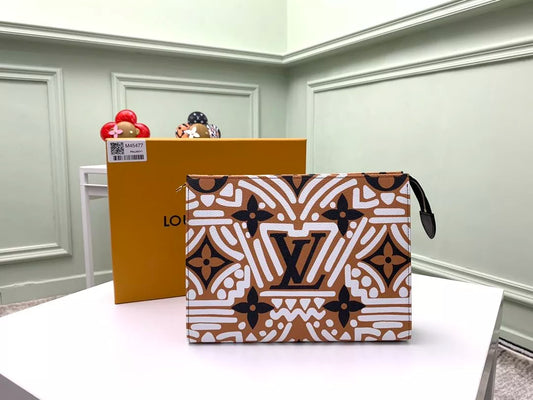 LOUIS VUITTON 25.0 X 20.0 X 5.5 CM CRAFTY BAG
