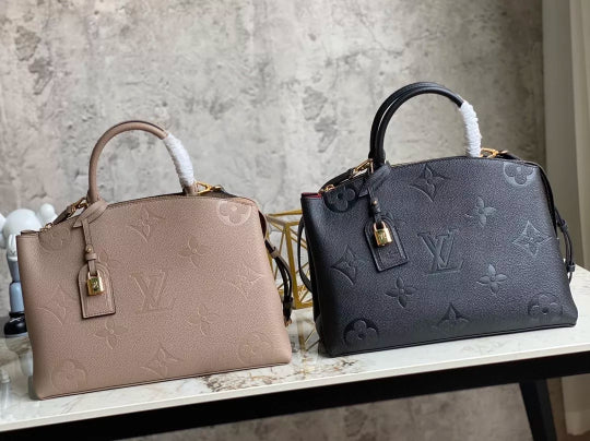 LOUIS VUITTON 34 X 24 X 15CM GRAND PALAIS MONOGRAM