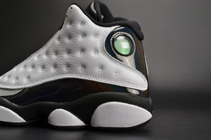 AIR JORDAN 13 RETRO “BARONS HOLOGRAM” WHITE/GREY MENS