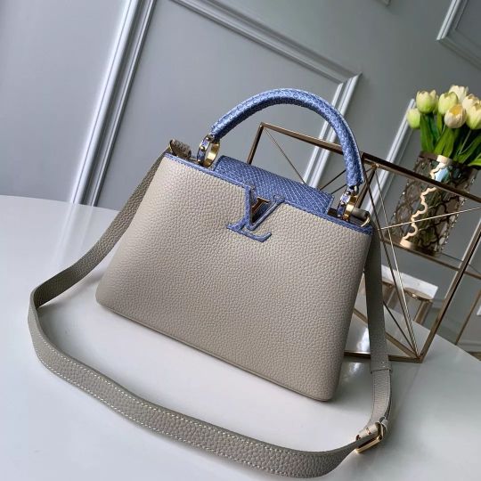 LOUIS VUITTON CAPUCINES BB BAG