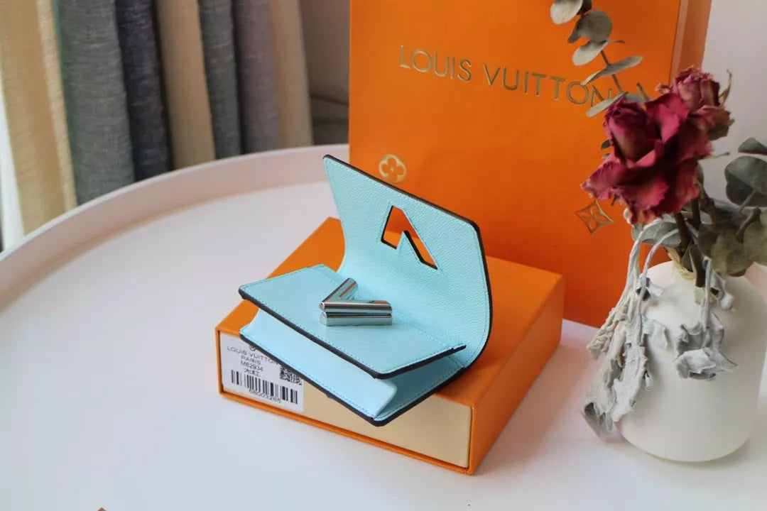 LOUIS VUITTON 10.5 x 7.0 x 3.0 CM MULTICARTES BAG