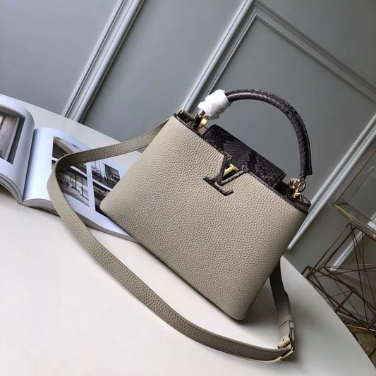 LOUIS VUITTON 27.0 X 18.0 X 9.0 CM 31.5 X 20.0 X 11.0 CM CAPUCINES BB BAG