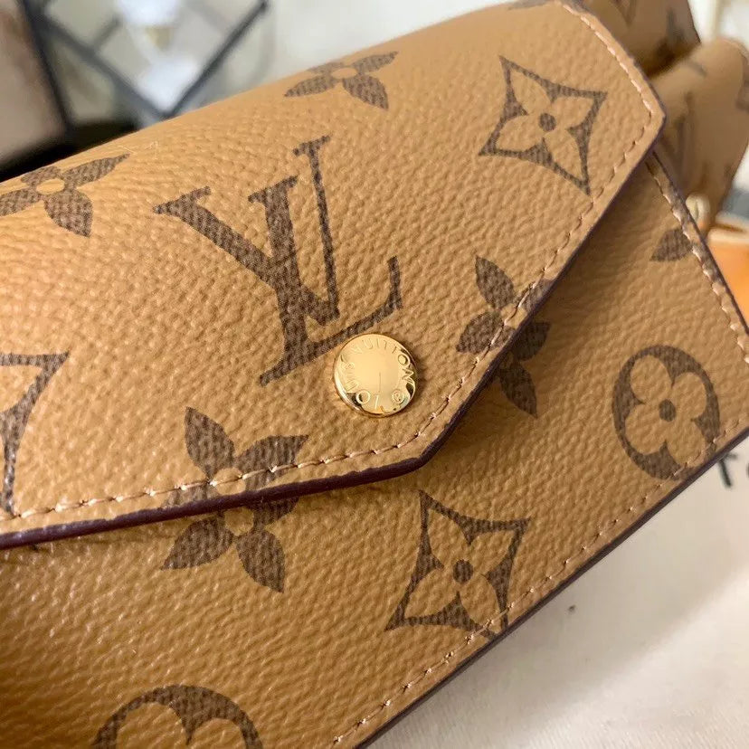 LOUIS VUITTON BELT BAG