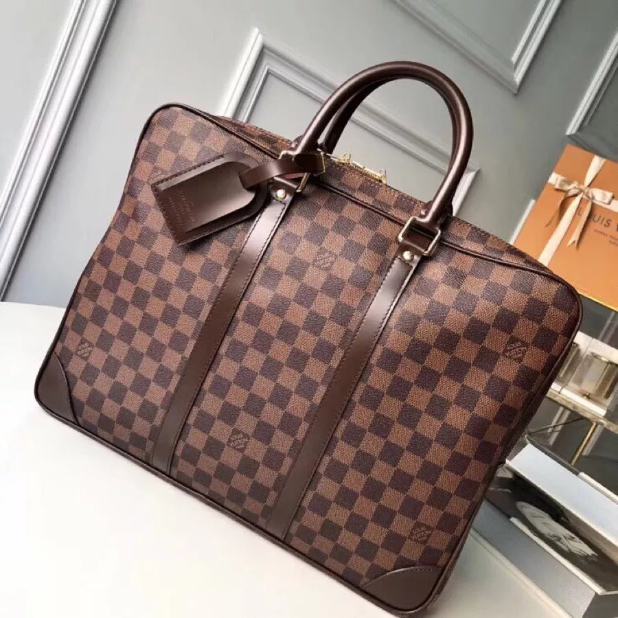 LOUIS VUITTON PORTE DOCUMENTS VOYAGE BAG