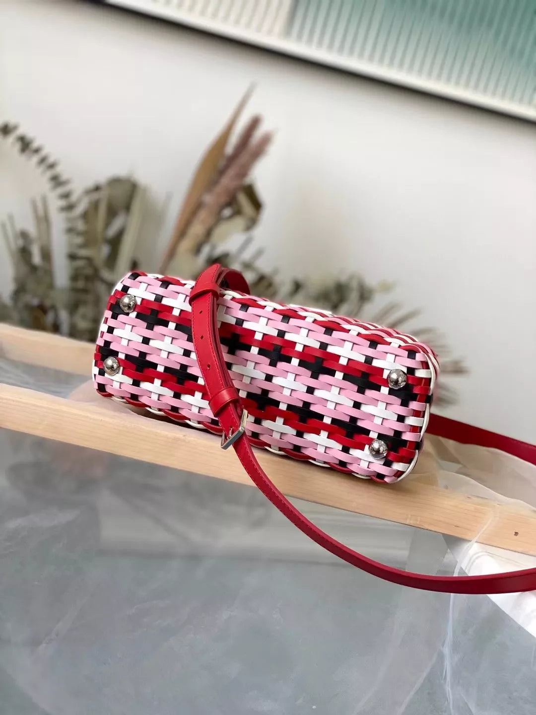 LOUIS VUITTON CAPUCINES LV HAND BAGS 2 COLOR AVAILABLE