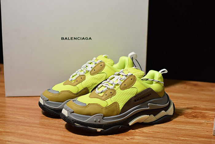 BALENCIAGA TRIPLE S