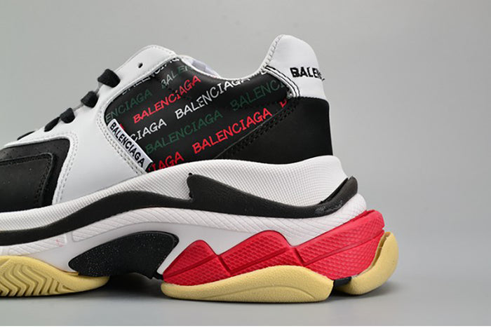 BALENCIAGA BLACK AND WHITE 17FW TRIPLE S