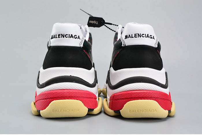 BALENCIAGA BLACK AND WHITE 17FW TRIPLE S